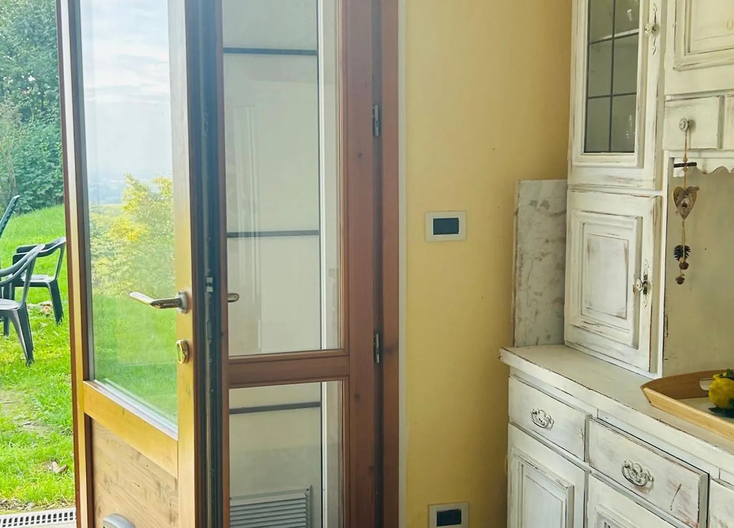 Feline Bliss In Bologna Hills A Sanctuary Hosted By Cats Apartment San Lorenzo in Collina
